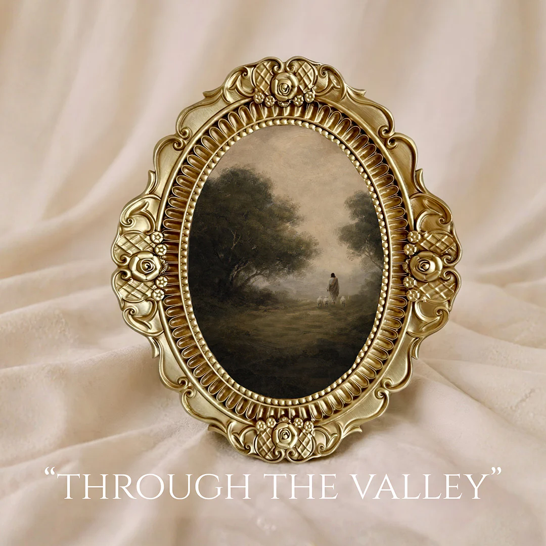 The Heirloom Oval Frame - 12x14 - Image 5