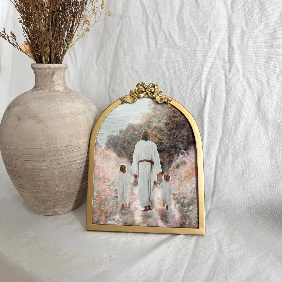 Vintage Ribbon Gold Frame - 5.7x9.2 - Image 12