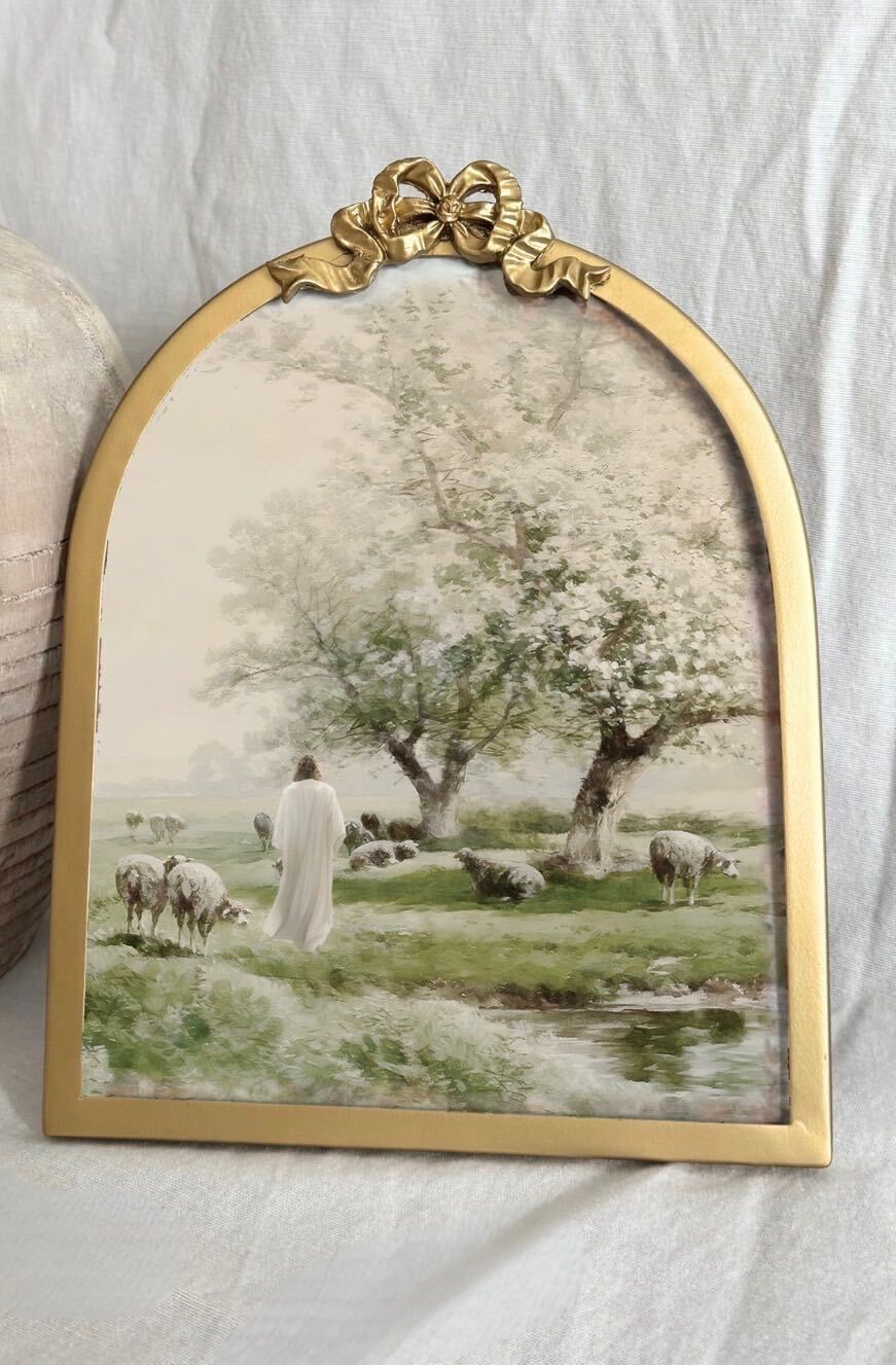 Vintage Ribbon Gold Frame - 5.7x9.2 - Image 16