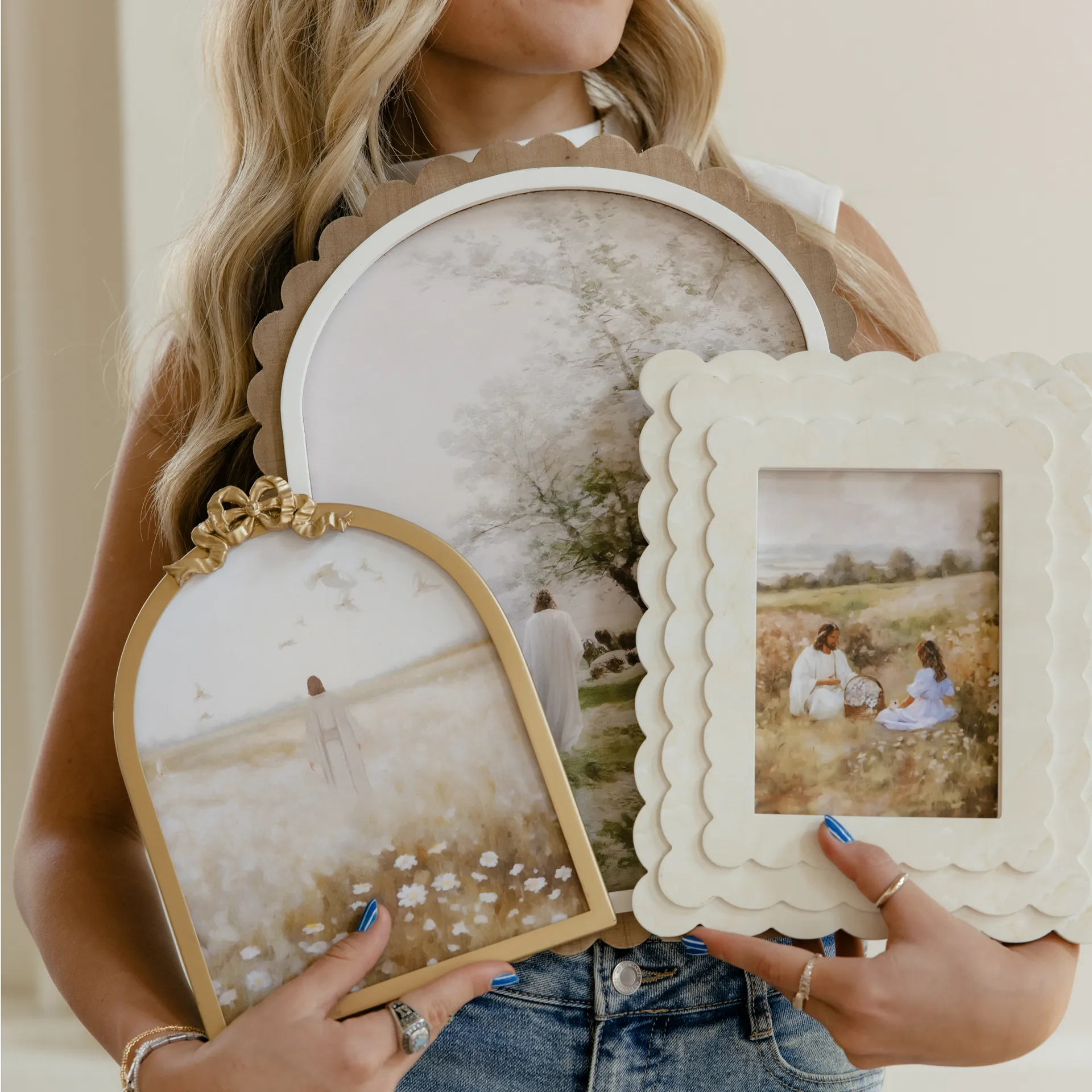 White Scalloped Frame - 5x7 - Image 6